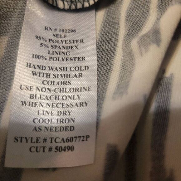 Connected/ Petite 6P/ Black-White/ Chevron Print Skater Stretch Dress - Picture 6 of 6